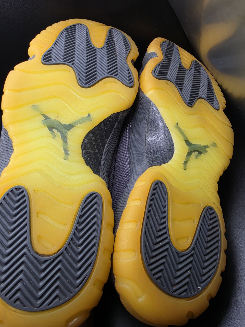 Jordan Men's Sneakers in Yellow & Gray